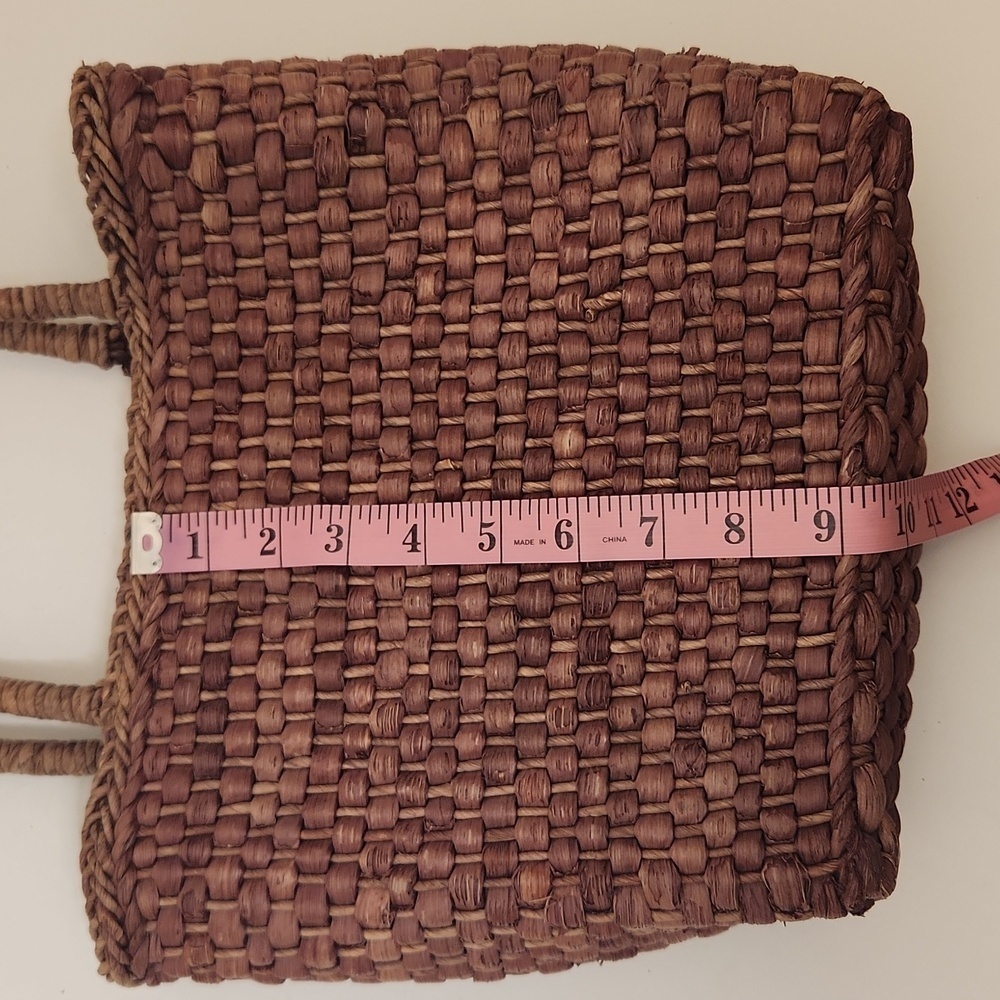Corn Husk Floral Crossweave  Natural Tote - Picture 8 of 14